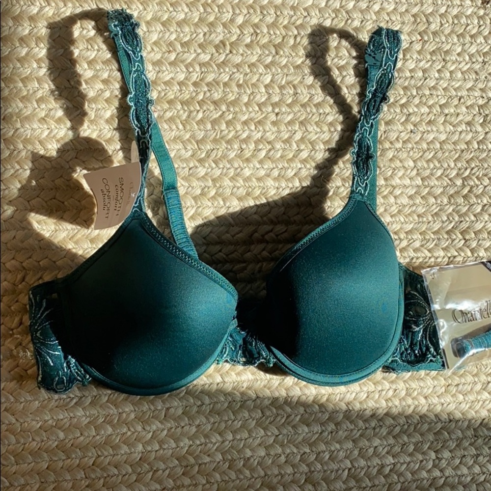 Chantelle bra
